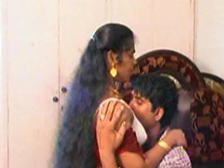 Fantastic Expressions From Erotic Mallu Aunty