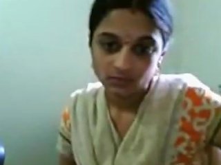 Crazy Amateur Video With Indian Downblouse Scenes